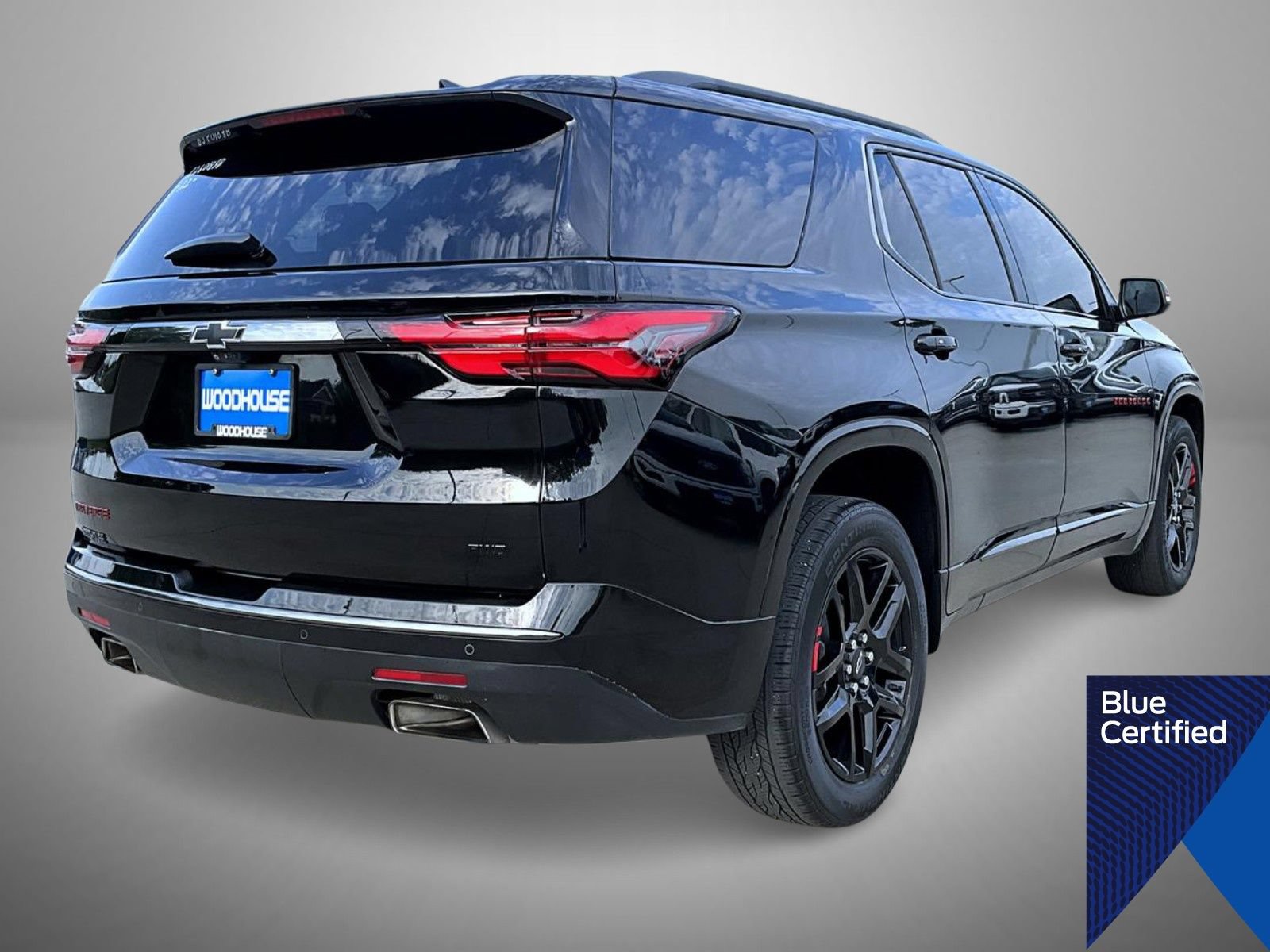 Used 2022 Chevrolet Traverse Premier w/ Redline Edition AWD/4WD image 5