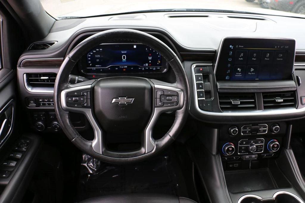 Used 2022 Chevrolet Suburban Z71 w/ Luxury Package image 27