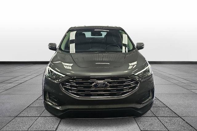 Certified 2022 Ford Edge Titanium AWD/4WD image 2