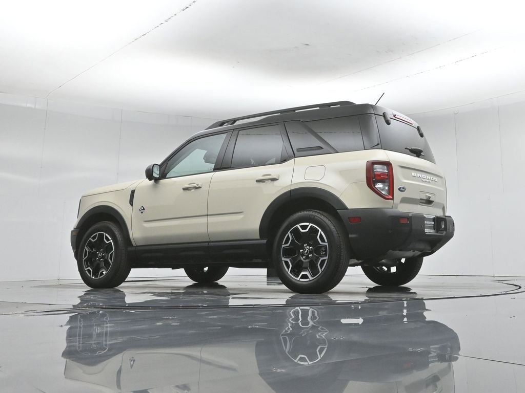 Certified 2025 Ford Bronco Sport Outer Banks w/ Outer Banks Tech Package+ AWD/4WD image 53
