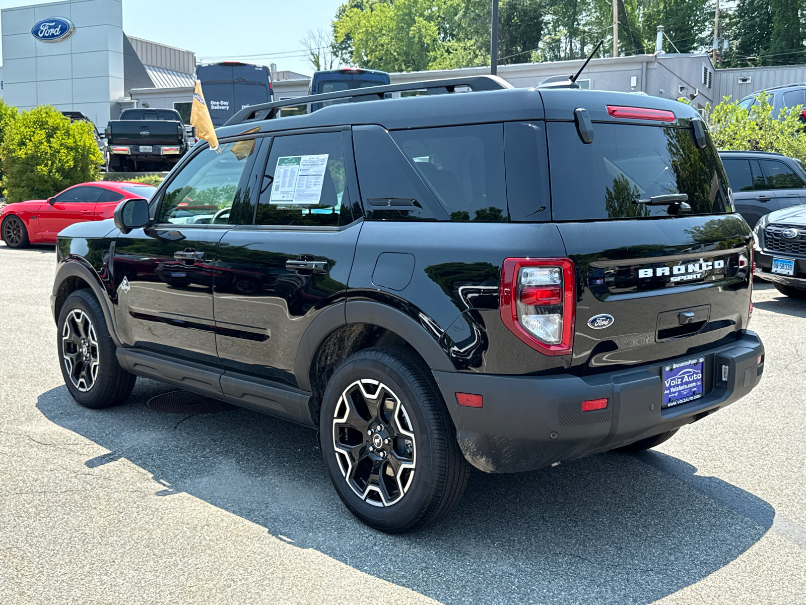 Certified 2025 Ford Bronco Sport Outer Banks w/ Outer Banks Tech Package+ AWD/4WD image 6