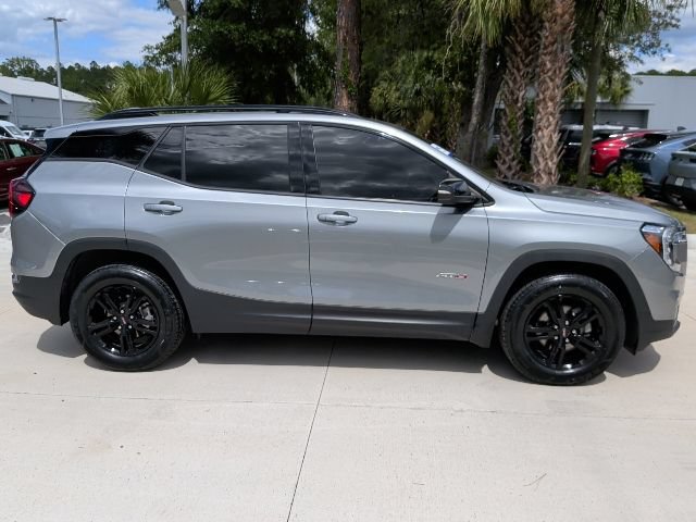 Used 2023 GMC Terrain AT4 AWD/4WD image 4