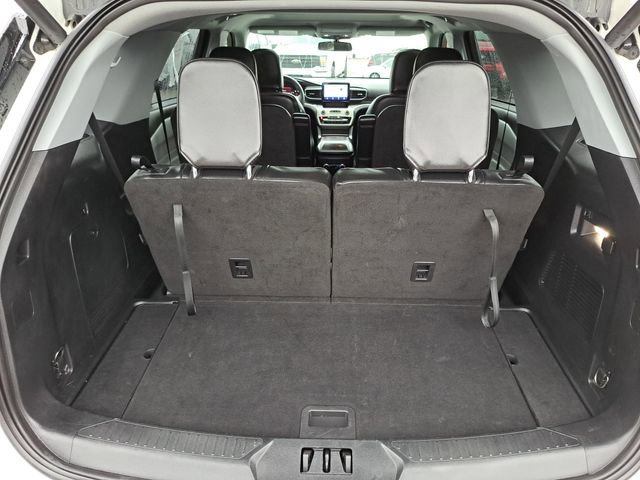 Certified 2022 Ford Explorer XLT w/ Equipment Group 202A AWD/4WD image 30