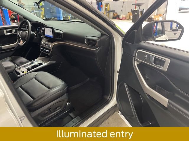 Certified 2023 Ford Explorer XLT w/ Equipment Group 202A AWD/4WD image 28