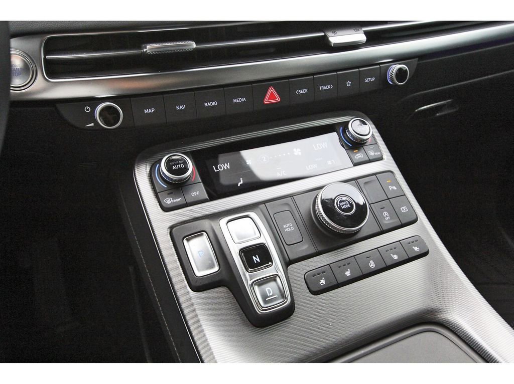 Used 2024 Hyundai Palisade Calligraphy image 25