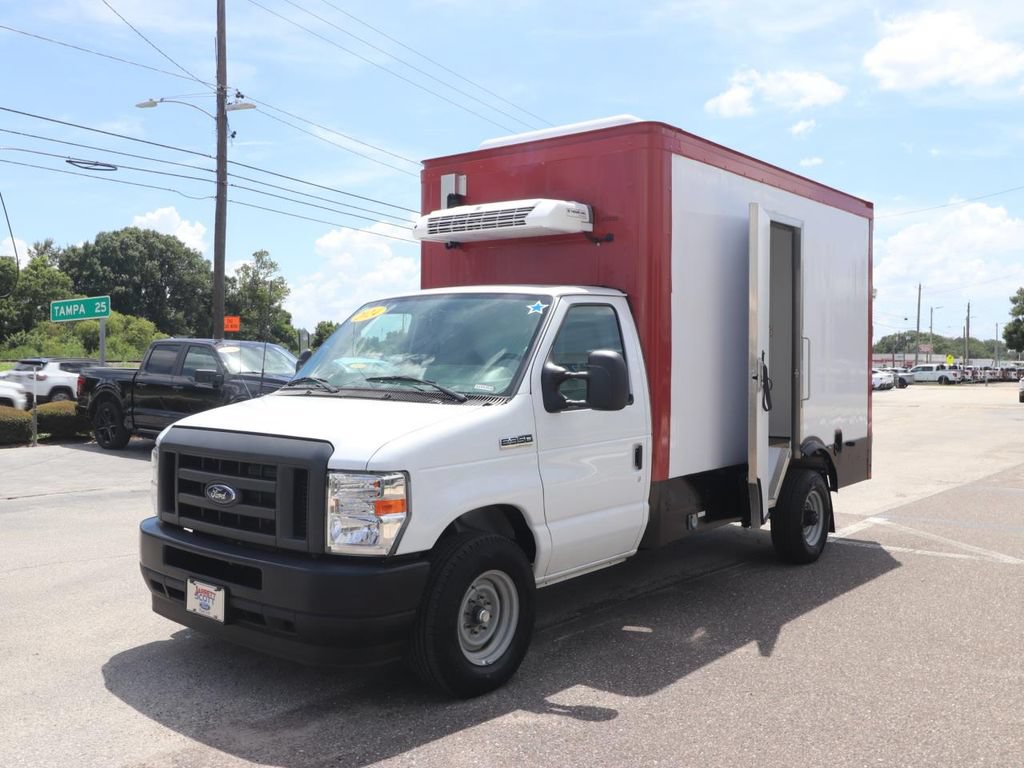 Certified 2024 Ford E-350 and Econoline 350 Super Duty w/ Power Windows & Locks Group RWD image 5