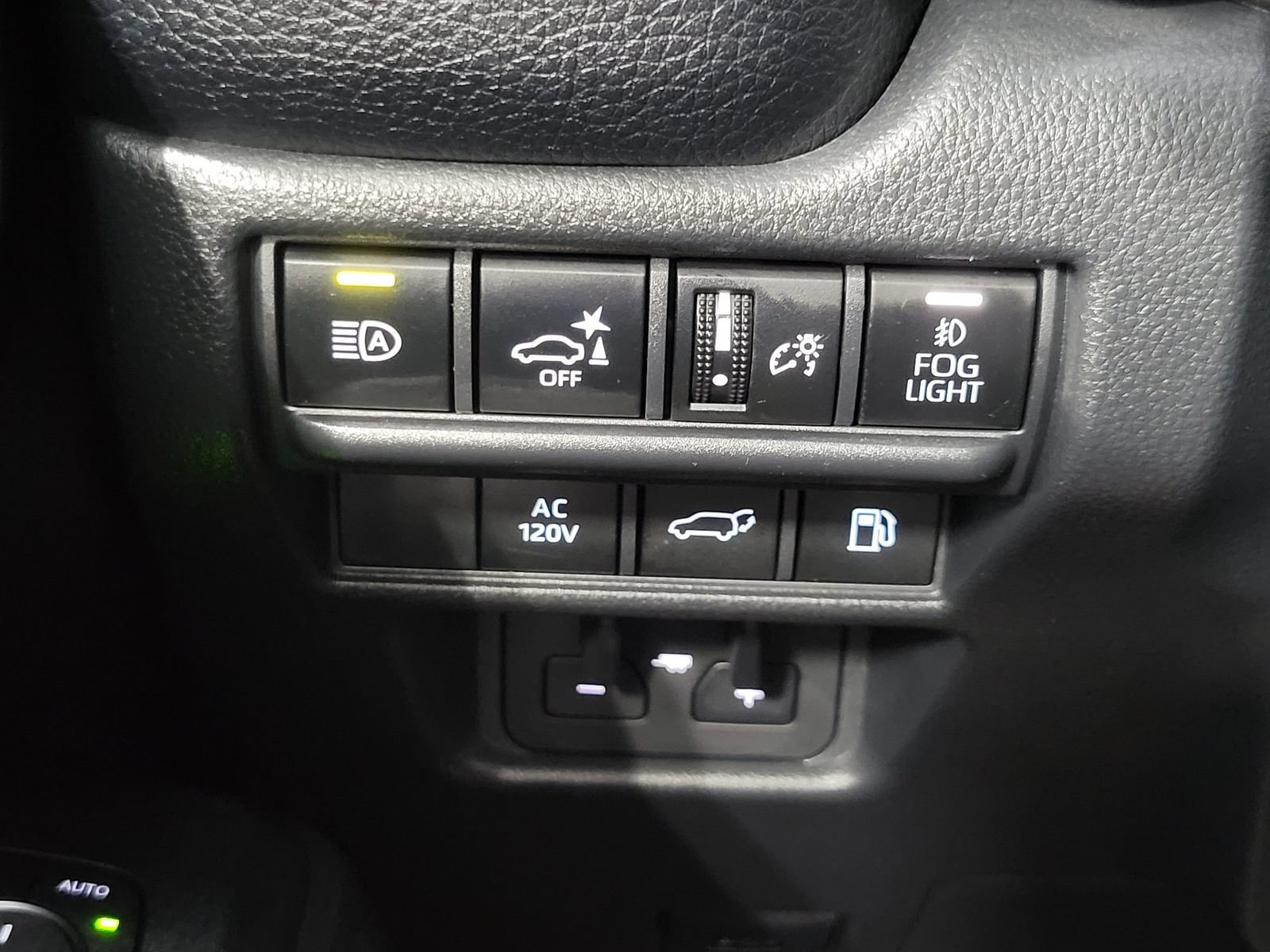 Used 2025 Toyota Land Cruiser w/ Premium Package AWD/4WD image 15