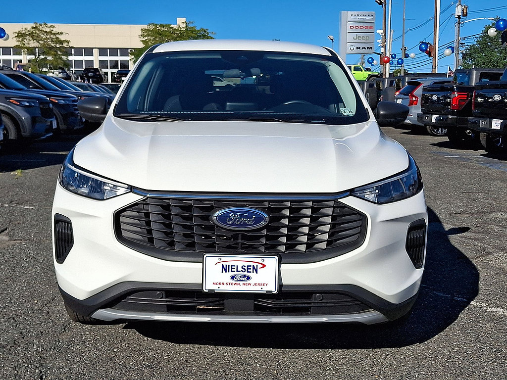 Certified 2023 Ford Escape Active AWD/4WD image 35