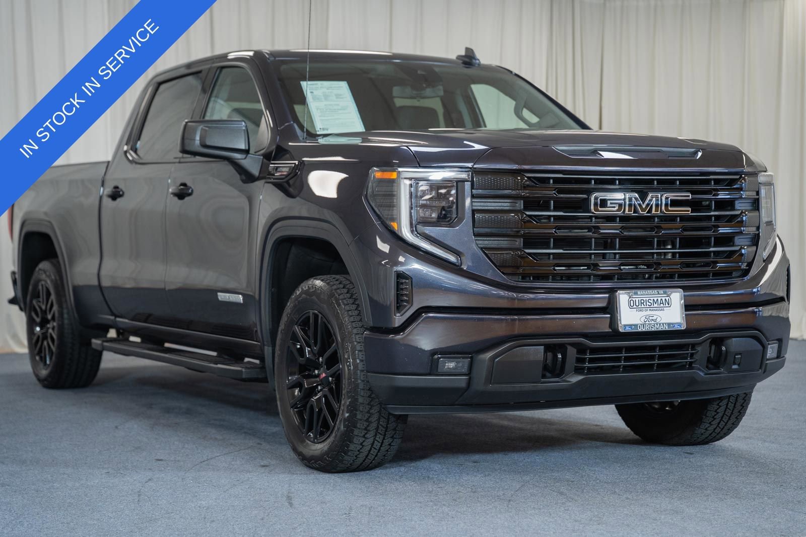 Used 2023 GMC Sierra 1500 Elevation w/ LPO, Elevation Black Package AWD/4WD image 1
