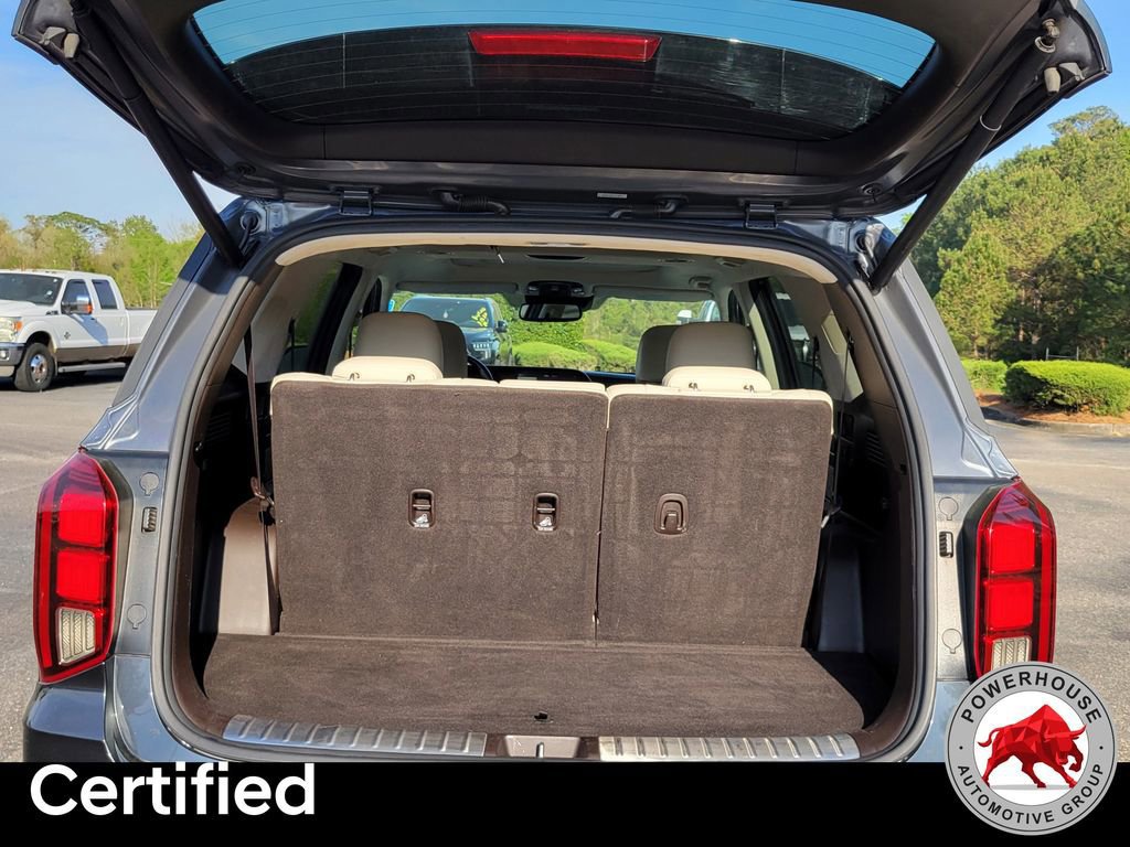 Used 2020 Hyundai Palisade Limited w/ Winter Weather Package image 13