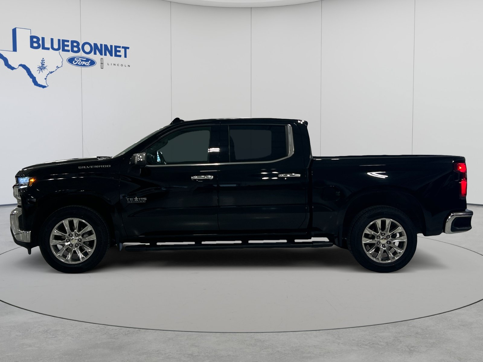 Used 2020 Chevrolet Silverado 1500 LTZ w/ LTZ Texas Edition RWD image 8