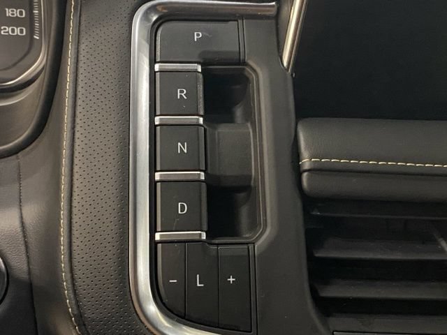 Used 2021 GMC Yukon XL SLT w/ Rear Media and Nav Package AWD/4WD image 40