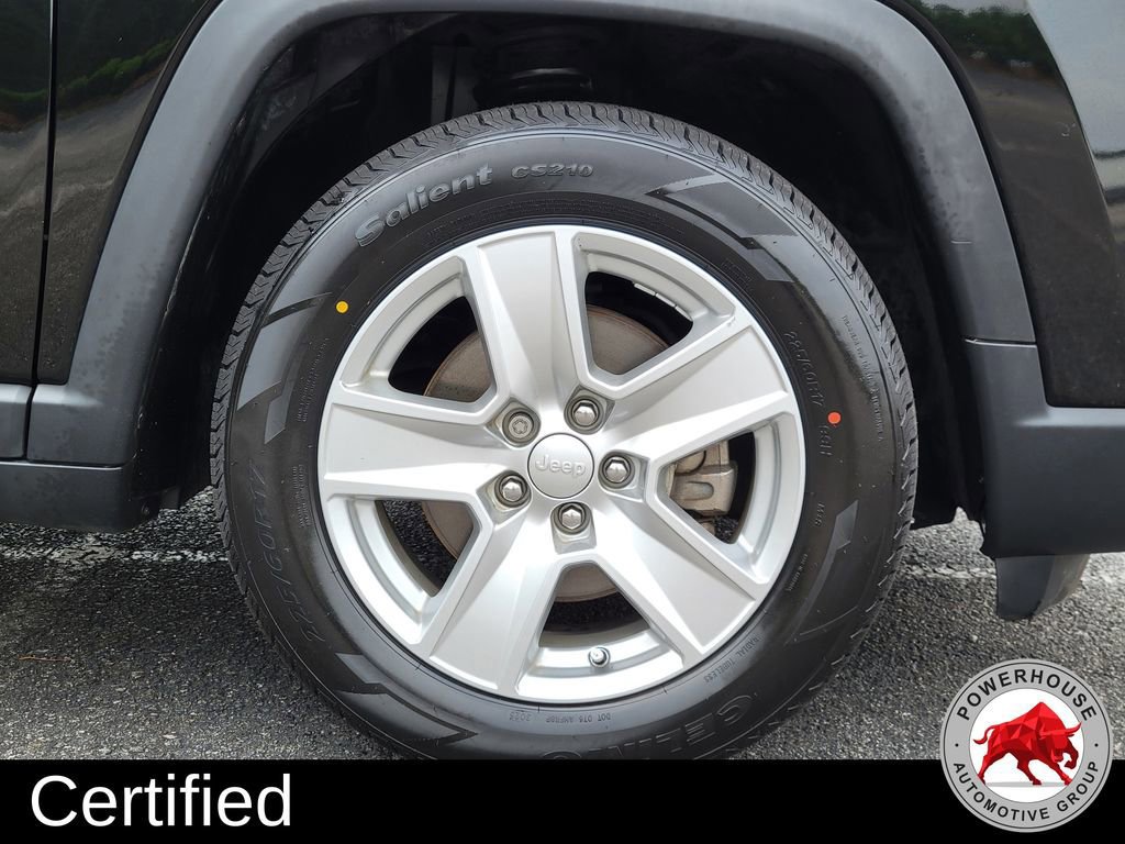 Used 2022 Jeep Compass Latitude w/ Sun and Sound Group image 12