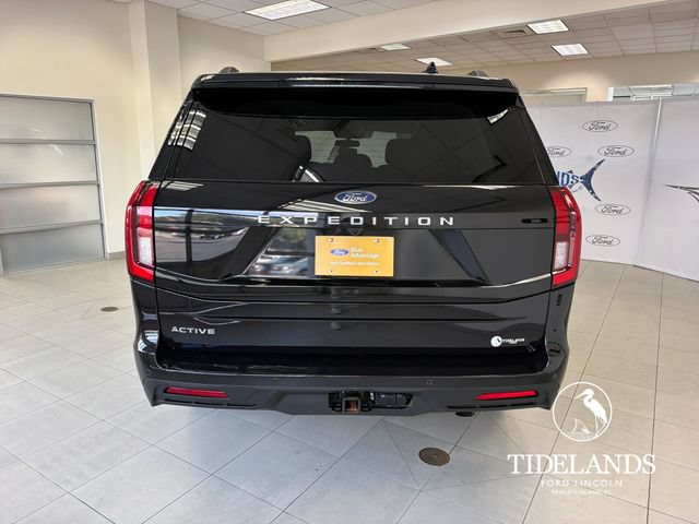 Certified 2025 Ford Expedition Active RWD image 7