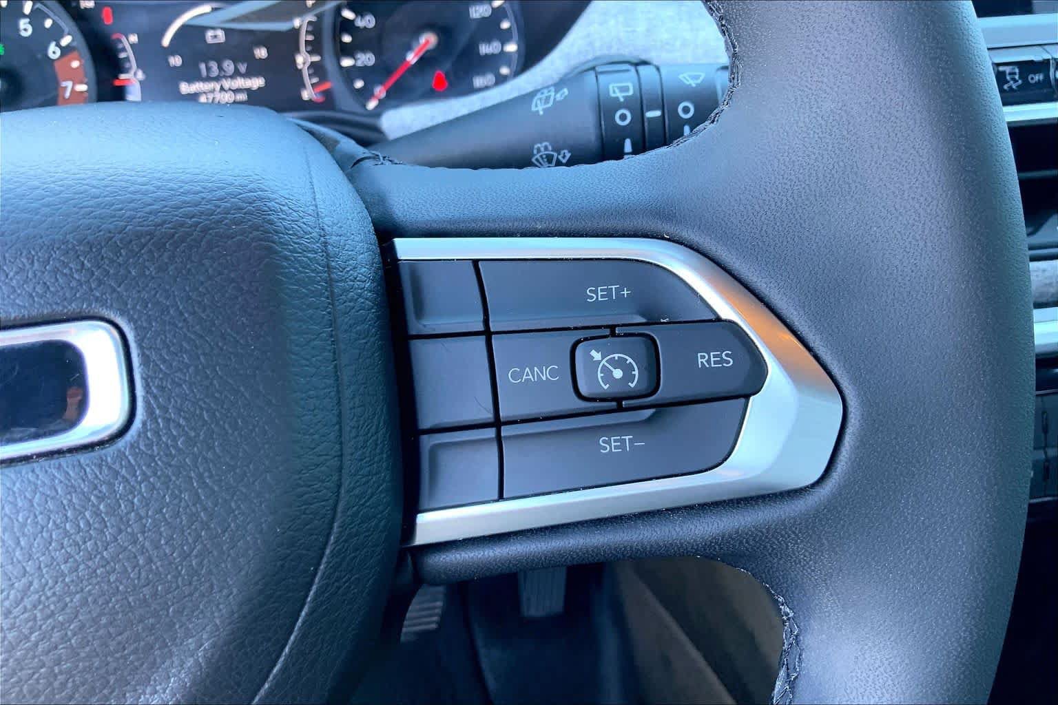 Used 2023 Jeep Compass Latitude AWD/4WD image 25