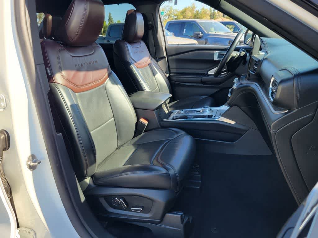 Certified 2020 Ford Explorer Platinum w/ Premium Technology Package AWD/4WD image 18