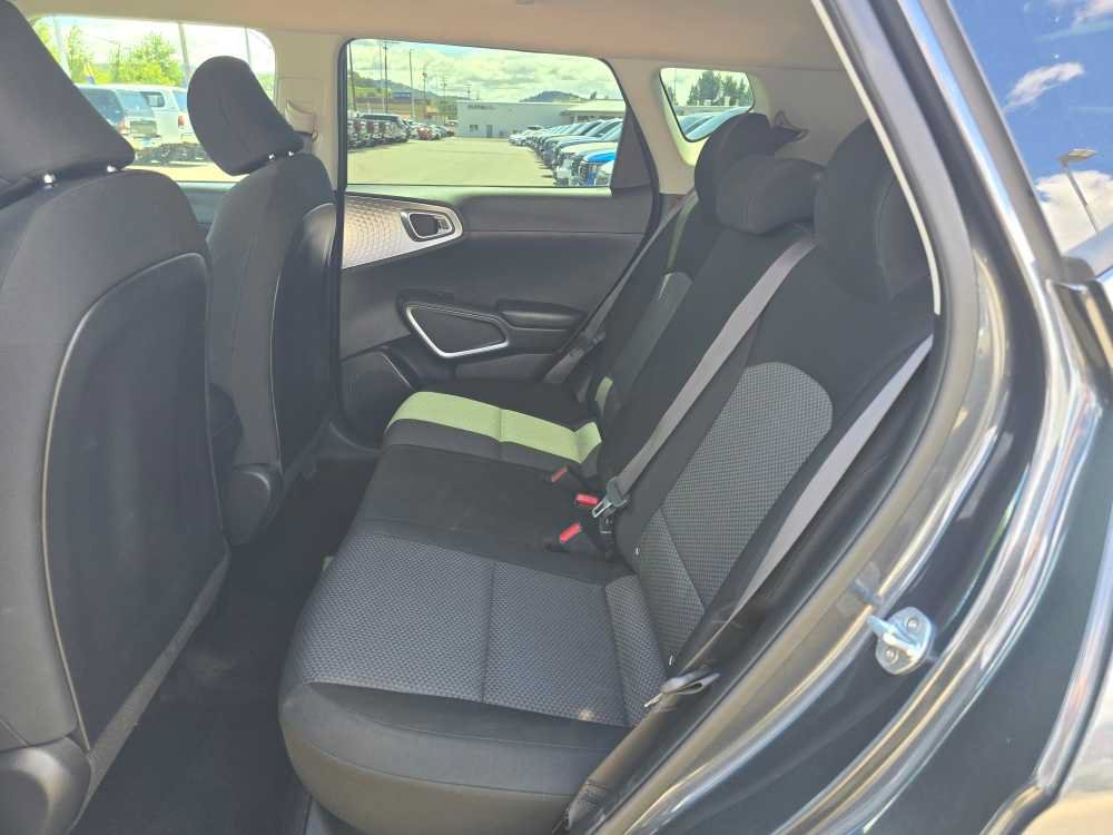 Used 2020 Kia Soul LX FWD image 16
