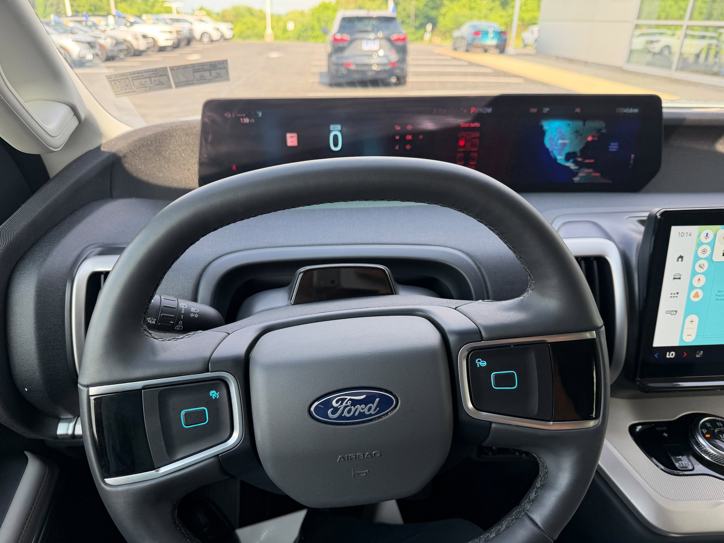Certified 2025 Ford Expedition Active AWD/4WD image 29