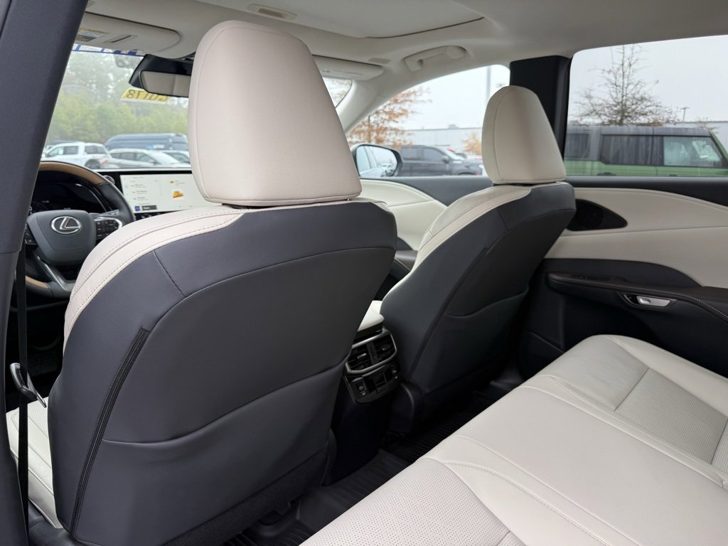 Used 2025 Lexus RX 350 Premium Plus image 25