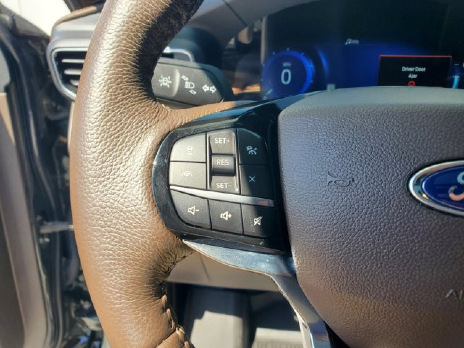 Certified 2023 Ford Explorer King Ranch w/ Technology Package image 19