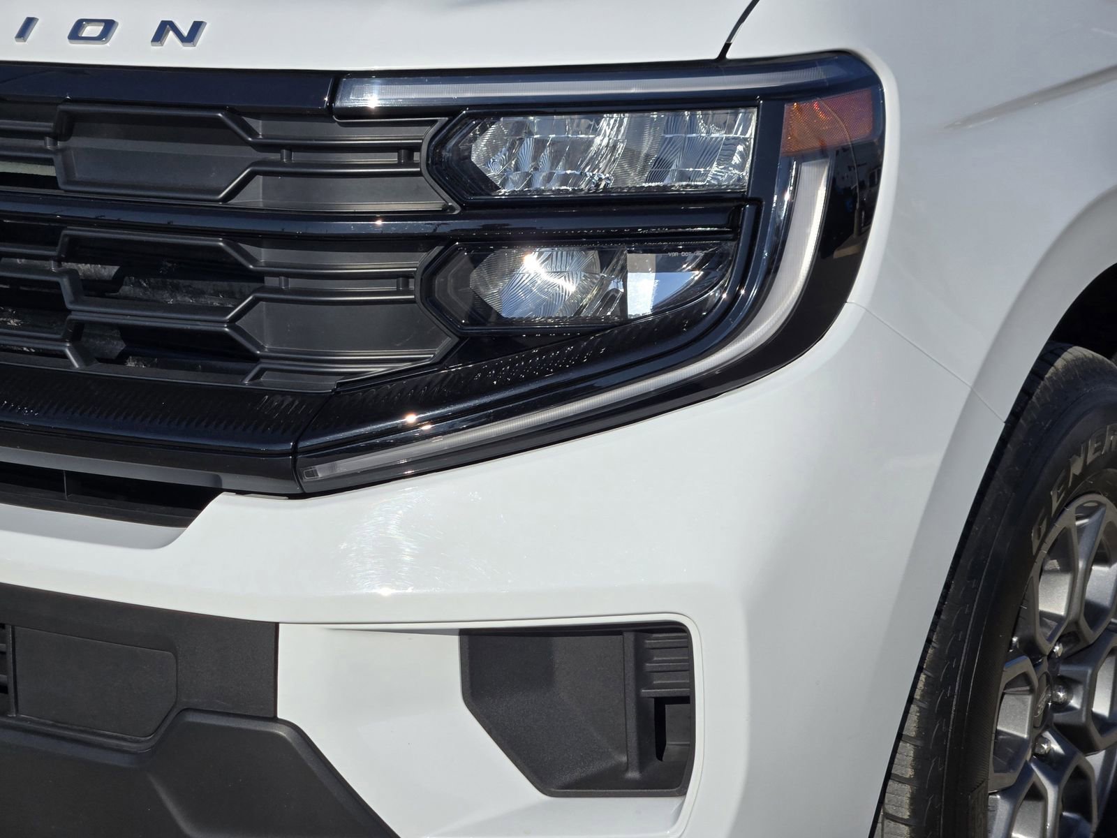 Certified 2025 Ford Expedition Max Active image 10