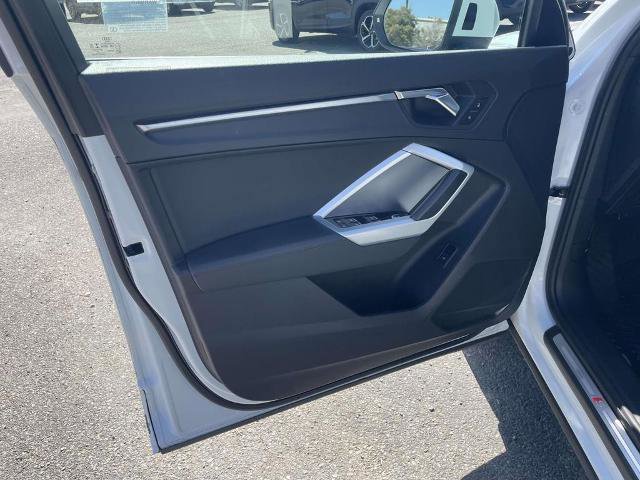 Used 2020 Audi Q3 2.0T Premium image 16