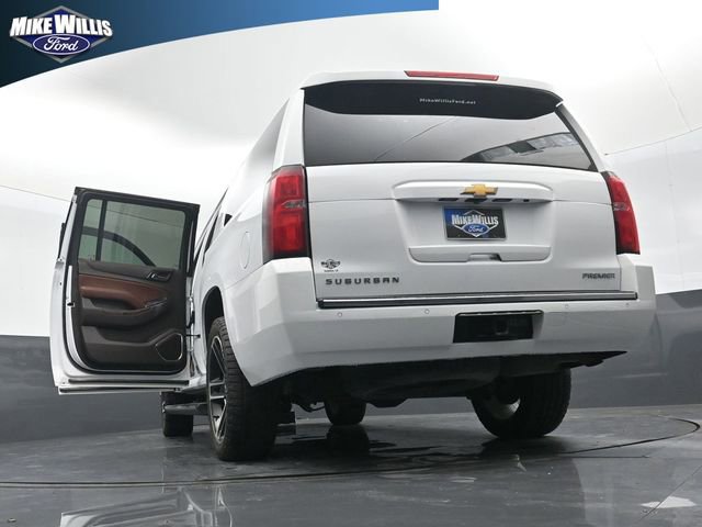 Used 2019 Chevrolet Suburban Premier image 30