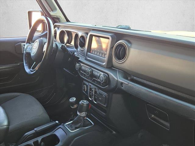 Used 2022 Jeep Gladiator Sport AWD/4WD image 19