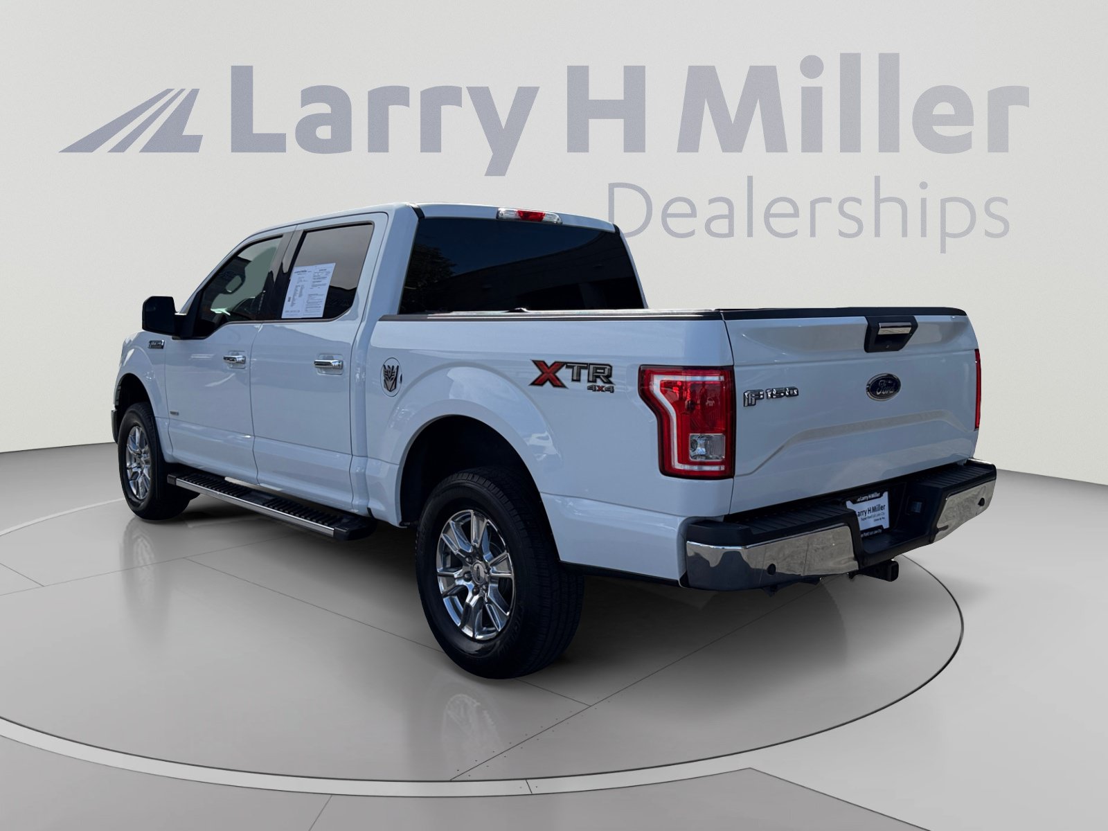 Certified 2017 Ford F150 XLT w/ Equipment Group 301A Mid AWD/4WD image 3