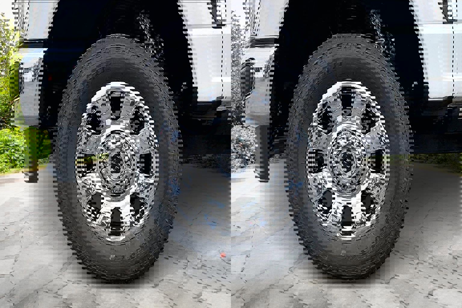 Certified 2024 Ford F250 Lariat w/ Lariat Ultimate Package image 9