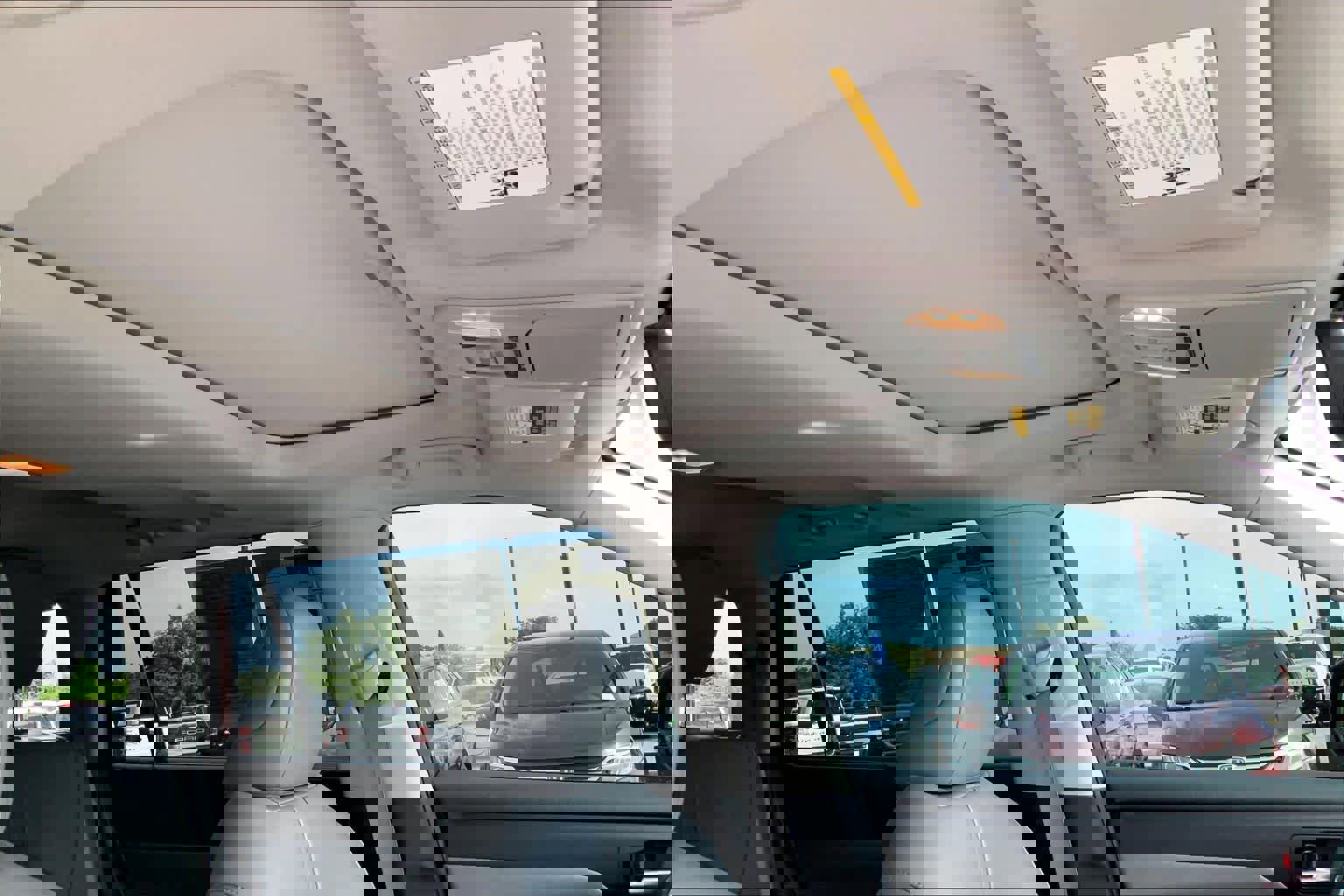 Used 2021 Toyota Highlander XLE FWD image 14