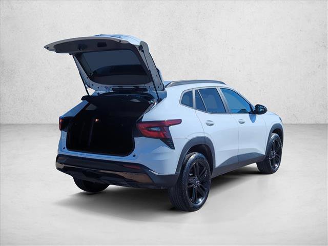 Used 2025 Chevrolet Trax ACTIV w/ Driver Confidence Package image 3