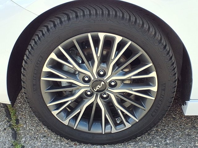 Used 2024 Kia Forte GT-Line w/ GT-Line Premium Package FWD image 25