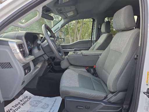 Certified 2025 Ford F250 XLT AWD/4WD image 6