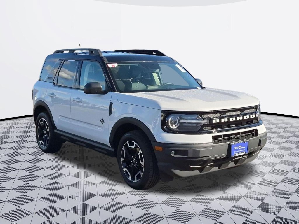 Certified 2022 Ford Bronco Sport Outer Banks AWD/4WD image 8