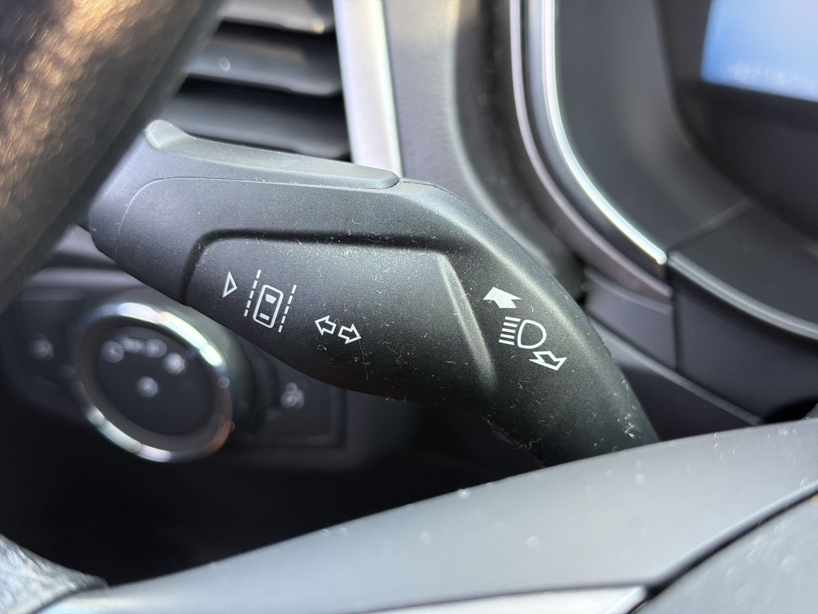 Certified 2020 Ford Fusion SE FWD image 25