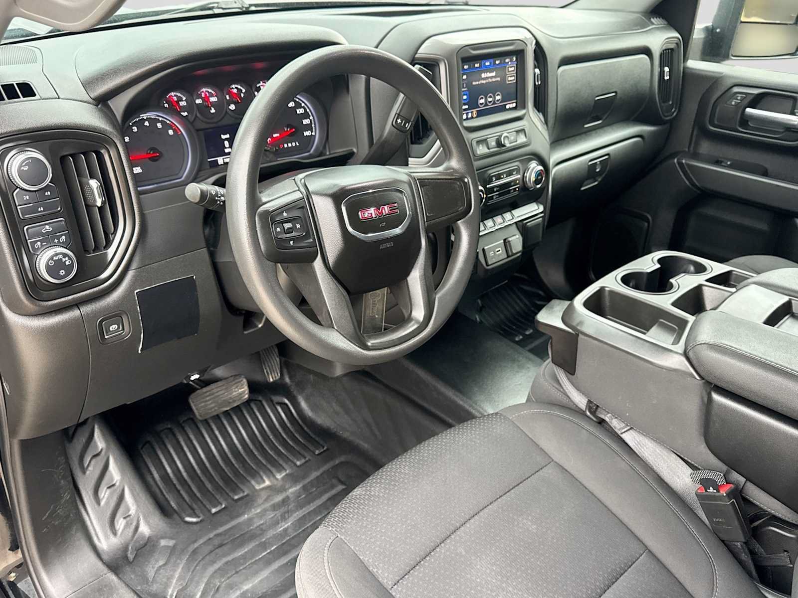 Used 2023 GMC Sierra 2500 Pro w/ Gooseneck/5TH Wheel Package AWD/4WD image 2