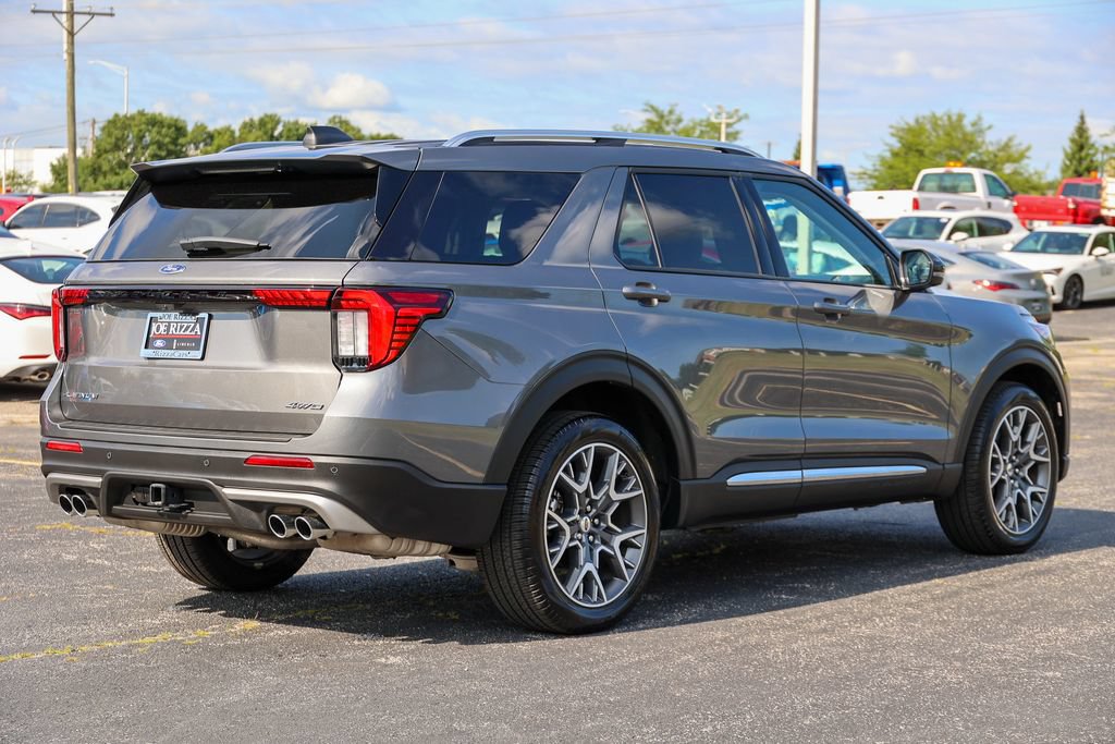 Certified 2025 Ford Explorer Platinum w/ Ultimate Package AWD/4WD image 38