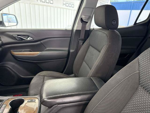 Used 2021 GMC Acadia SLE w/ Driver Convenience Package FWD image 17