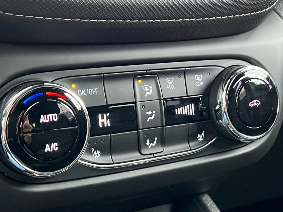 Used 2023 Chevrolet TrailBlazer ACTIV w/ Sun and Liftgate Package image 30