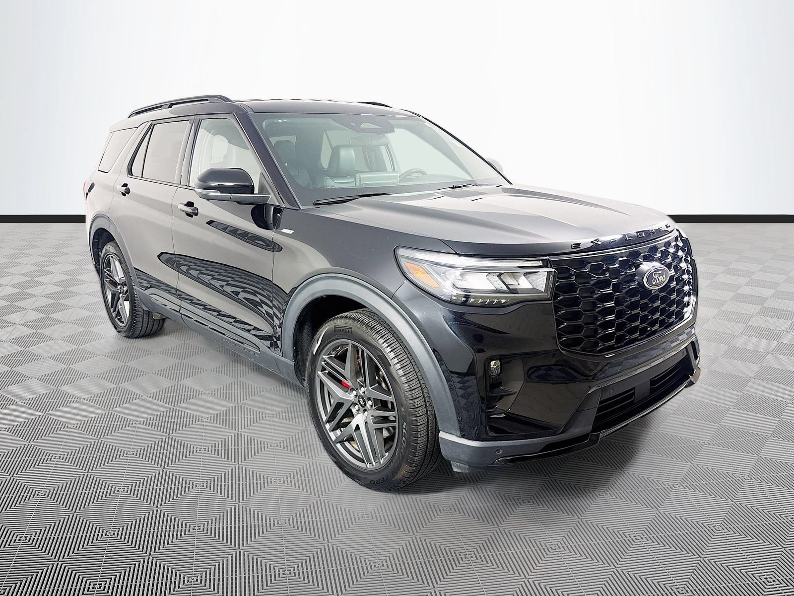 Certified 2025 Ford Explorer ST-Line w/ ST-Line Street Pack