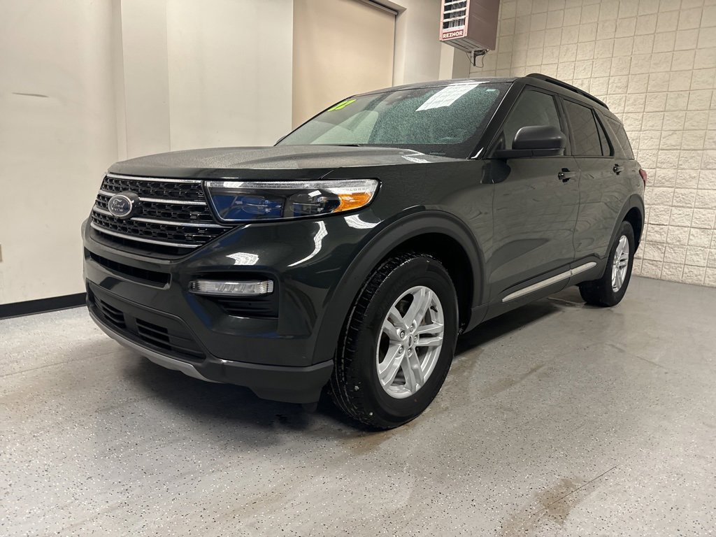 Certified 2022 Ford Explorer XLT w/ Equipment Group 202A image 38
