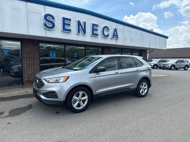 Certified 2022 Ford Edge SE