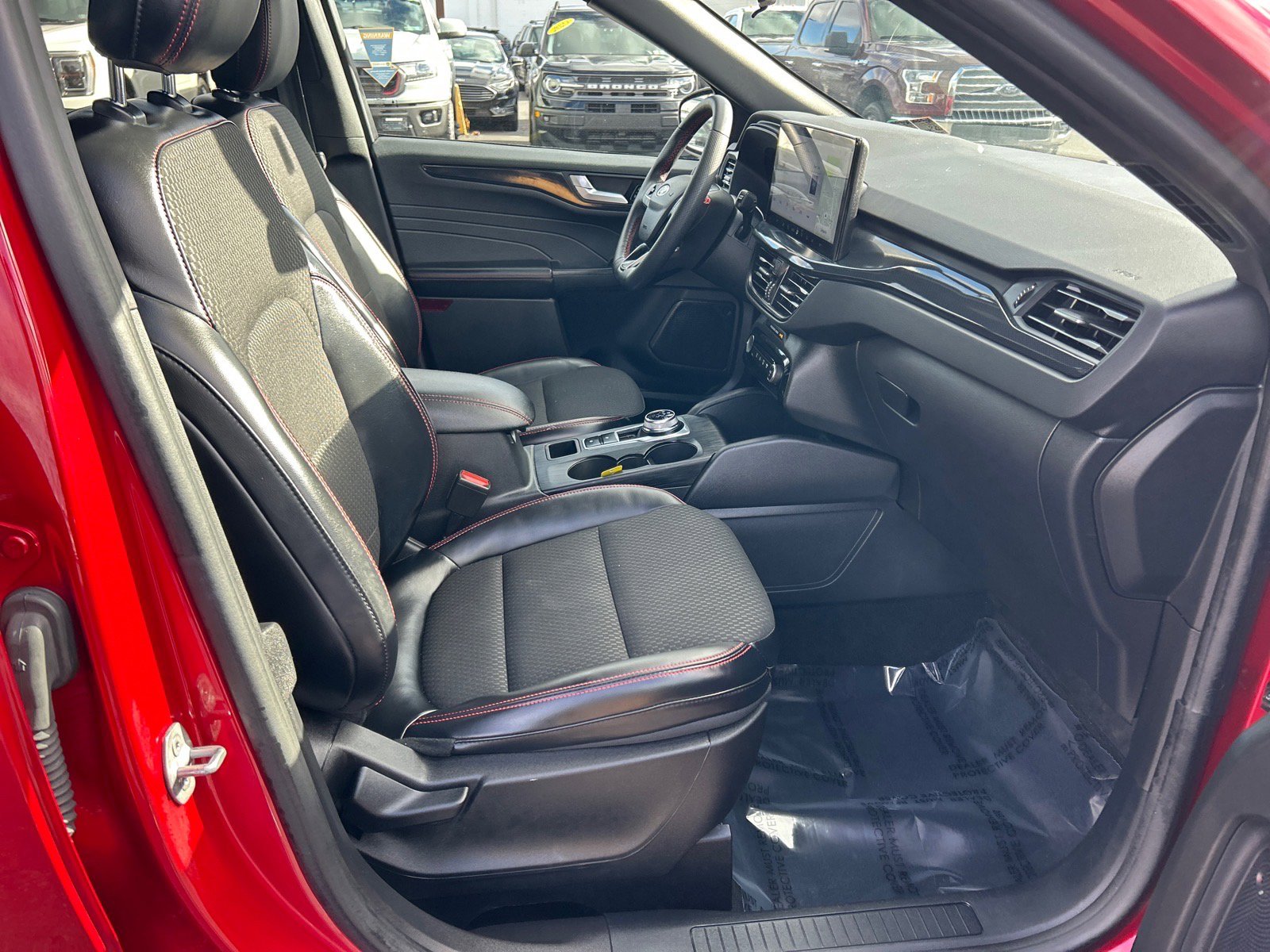 Certified 2023 Ford Escape ST-Line w/ Tech Pack #1 image 17