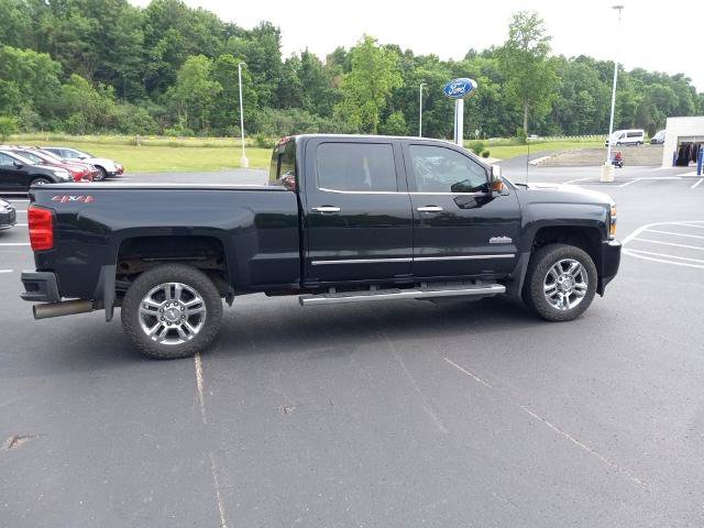 Used 2019 Chevrolet Silverado 2500 High Country w/ Duramax Plus Package AWD/4WD image 4