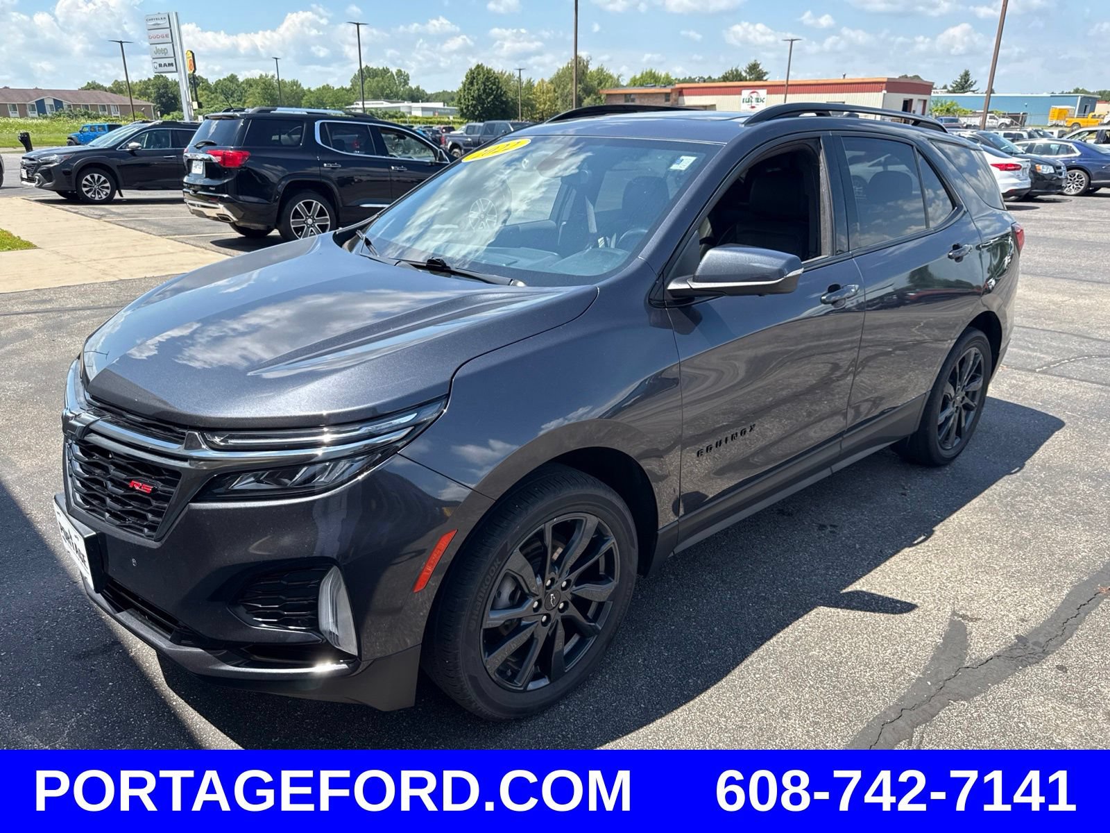Used 2022 Chevrolet Equinox RS w/ RS Leather Package AWD/4WD image 5