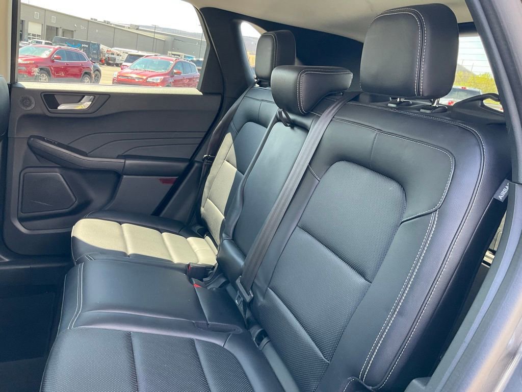 Certified 2021 Ford Escape Titanium w/ Class II Trailer Tow Package image 21