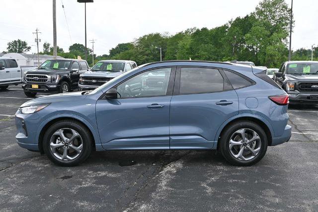 Certified 2023 Ford Escape ST-Line w/ Tech Pack #1 FWD image 4