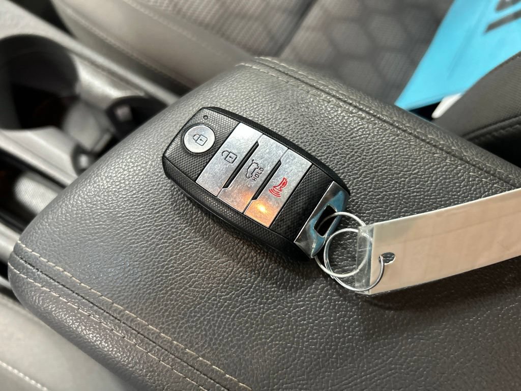 Used 2019 Kia Niro LX FWD image 24