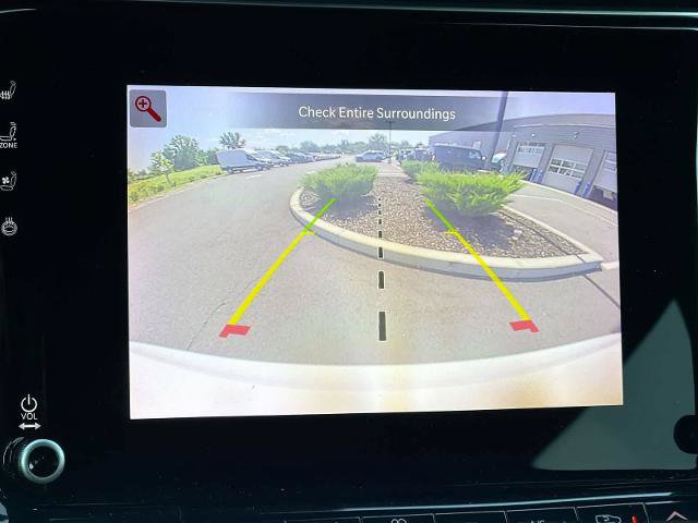 Used 2022 Jeep Wagoneer Series III w/ Rear Seat Video Group 1 AWD/4WD image 30